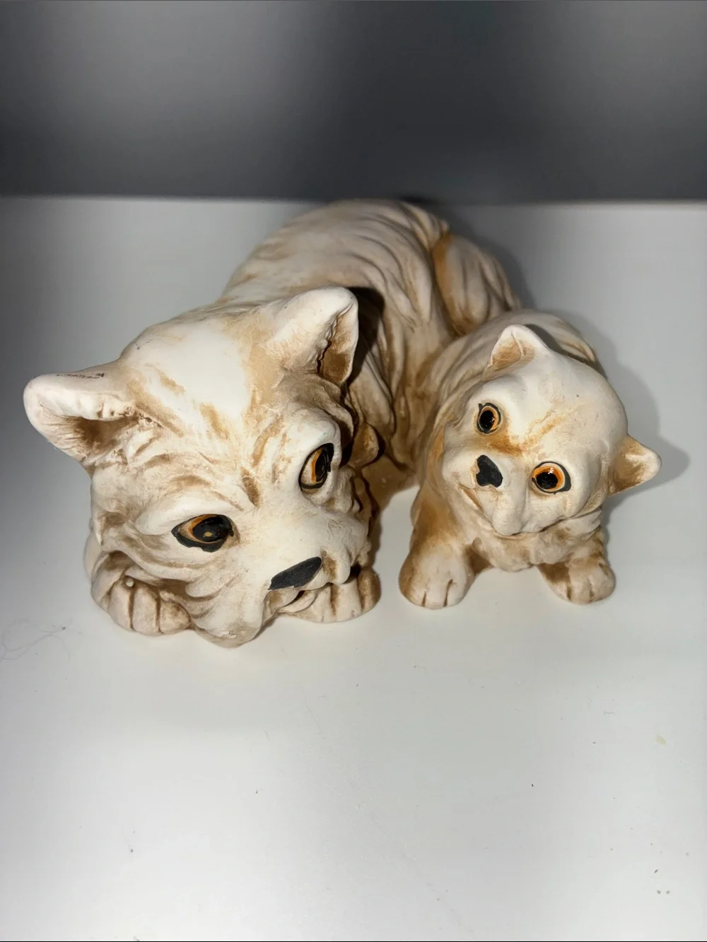 Vintage west Highland Scotch Terrier Sign 2 Pup’sCeramic Figurine 5”Made Japan
